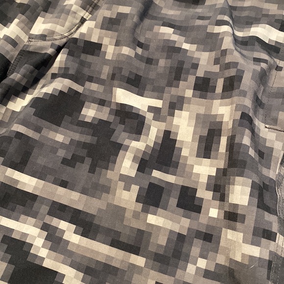 T.H.E. Shorts with liner - Picture 2 of 8